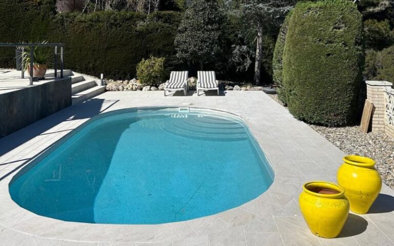 Piscina Almoster